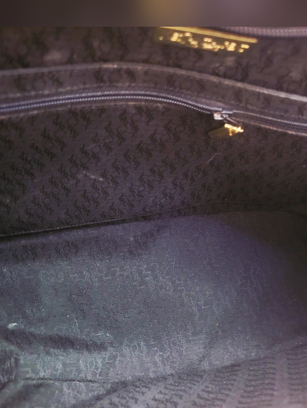 Vintage YSL Black Studded Y Ligne Leather Tote Bag w/ COA &Free YSL BEAUTY POUCH - Picture 7 of 14